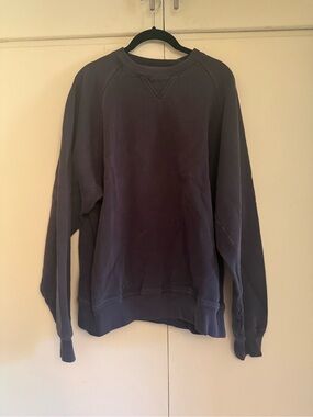 Duluth Trading Co Men's Crewneck Sweatshirt in Faded Navy Blue